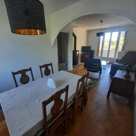 Maison Au Calme, Pres Du Centre Parking Prive Apartament *