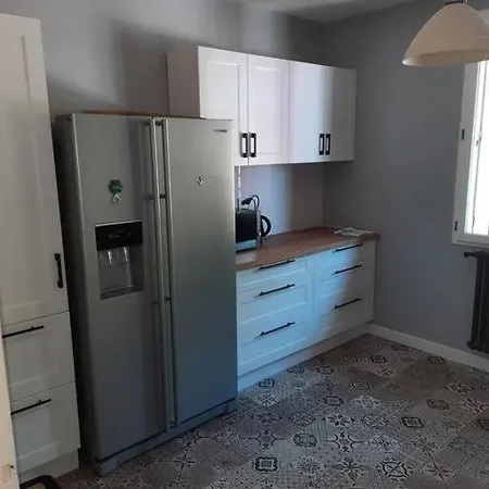 Apartament Maison Au Calme, Pres Du Centre Parking Prive