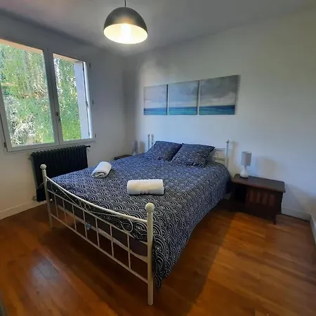 Apartament Maison Au Calme, Pres Du Centre Parking Prive